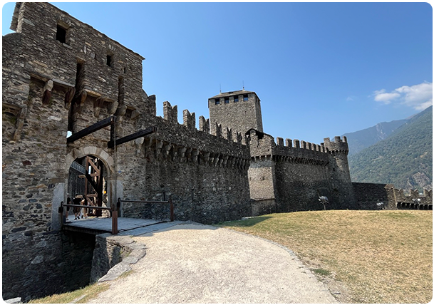 Castle-di-montebelle-entree